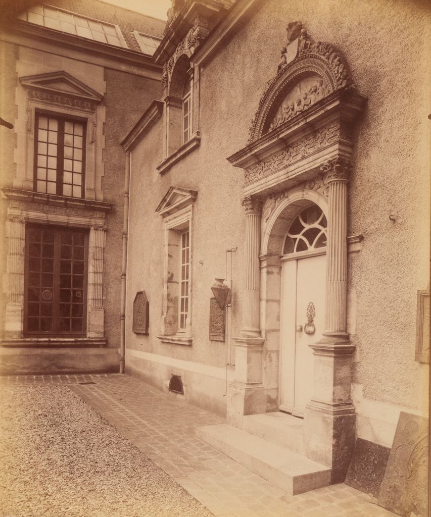 Etampes-maison de Diane de Poitiers