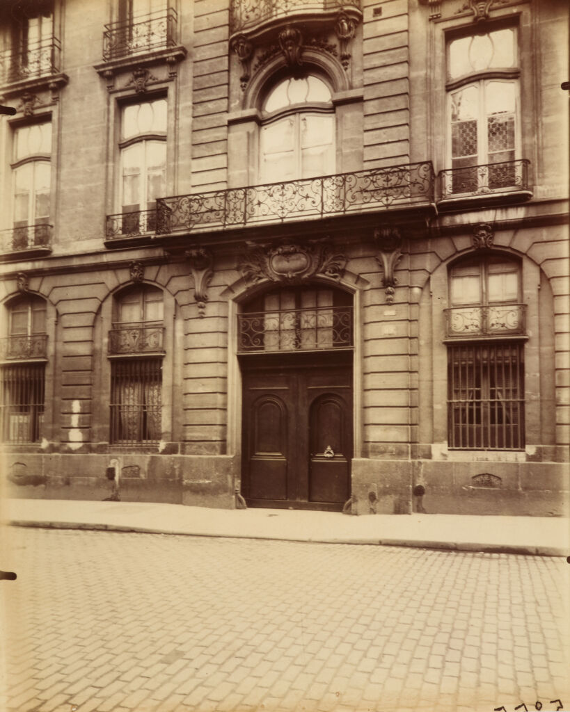 Hotel de Clermont-Tonnerre, rue du Cherche-Midi 89