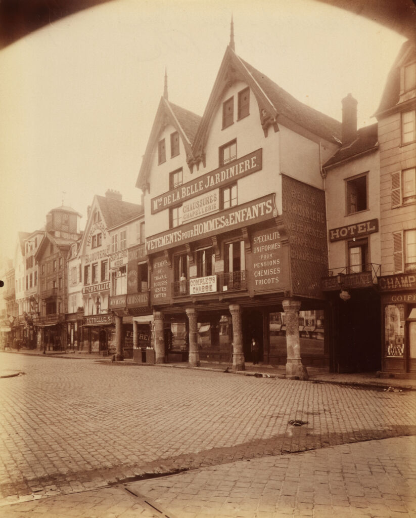 Beauvais -coin, Place de l’Hotel de Ville