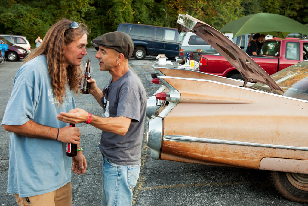 Drive Invasion, an Annual Party at a Drive-in Theatre with Cinema, Shows, and Rides